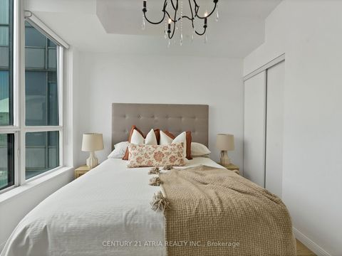 Photo 5 at 1101 - 228 Queens Quay W, Waterfront Communities C1, Toronto