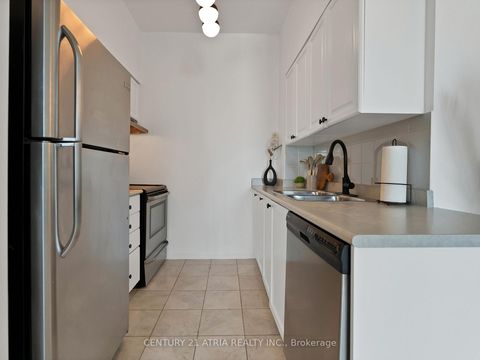 Photo 14 at 1101 - 228 Queens Quay W, Waterfront Communities C1, Toronto