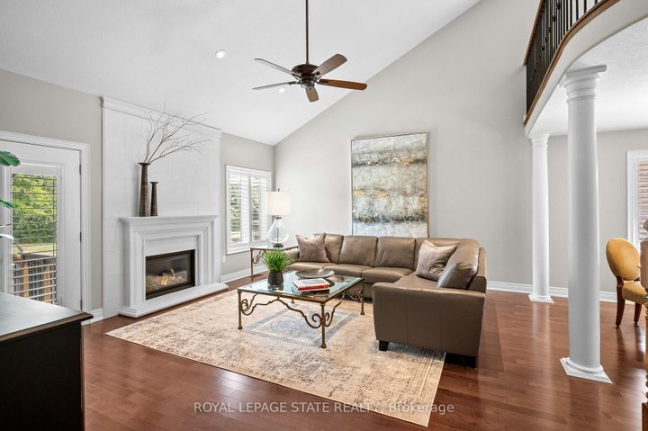 Photo 16 at 36 Toulon Avenue, Ancaster, Hamilton