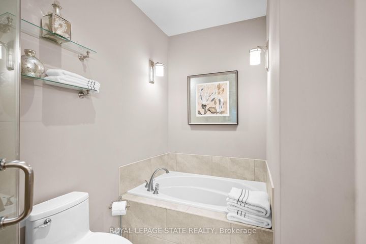 Photo 21 at 36 Toulon Avenue, Ancaster, Hamilton