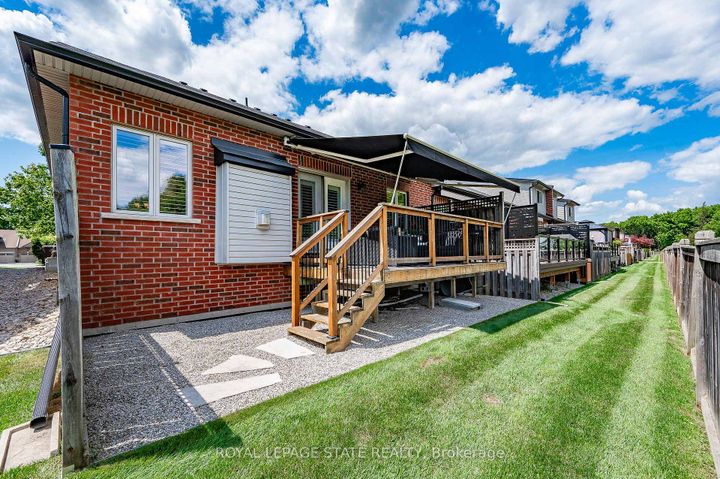 Photo 33 at 36 Toulon Avenue, Ancaster, Hamilton