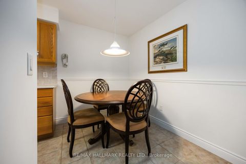 Photo 9 at 705 - 880 Grandview Way, Willowdale East, Toronto