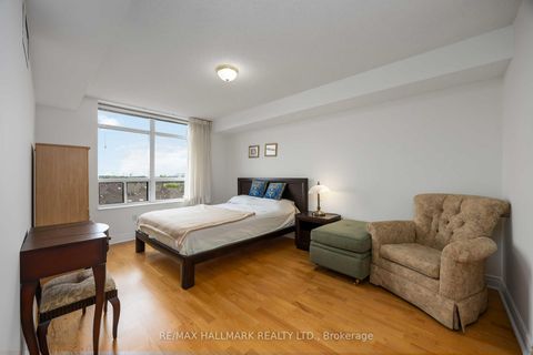 Photo 24 at 705 - 880 Grandview Way, Willowdale East, Toronto