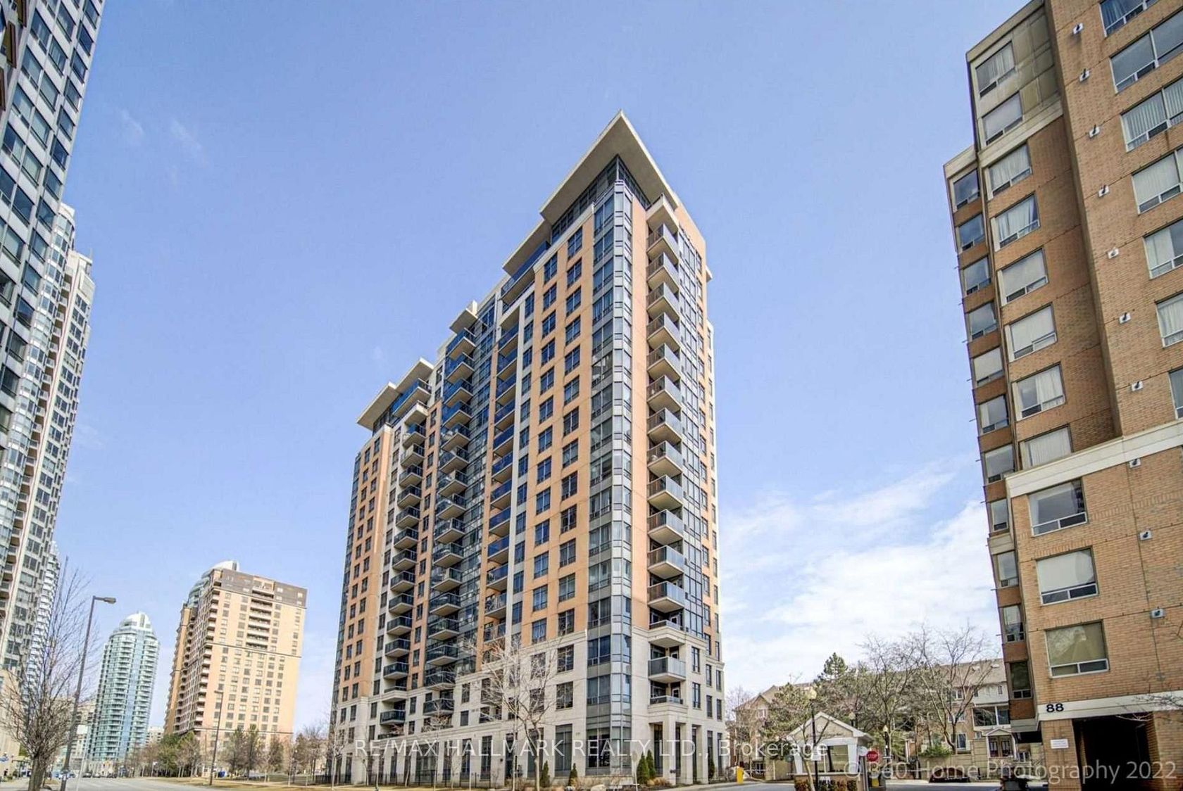 705 - 880 Grandview Way, Willowdale East, Toronto 