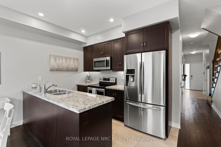 Photo 5 at 15 - 377 Glancaster Road, Villages of Glancaster, Hamilton
