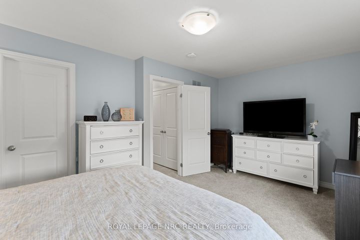 Photo 15 at 15 - 377 Glancaster Road, Villages of Glancaster, Hamilton