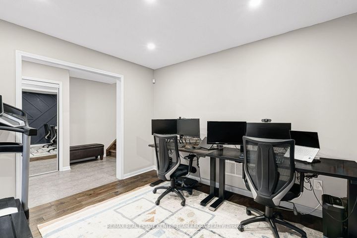Photo 5 at 14 Crossbill Road, Northwest Brampton, Brampton