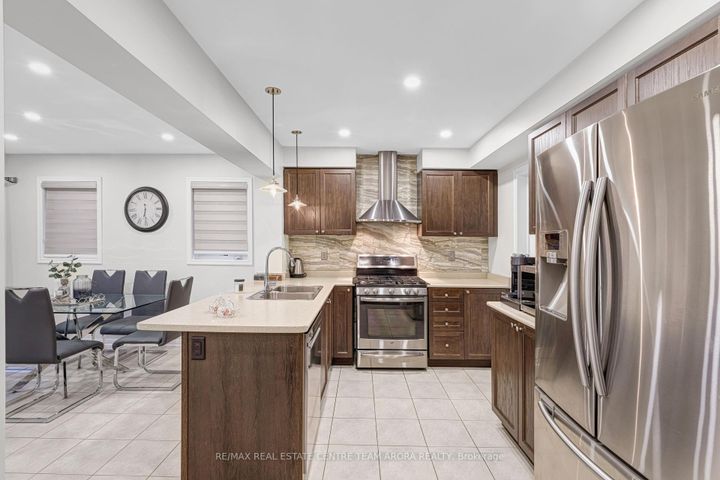 Photo 15 at 14 Crossbill Road, Northwest Brampton, Brampton