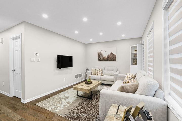 Photo 21 at 14 Crossbill Road, Northwest Brampton, Brampton