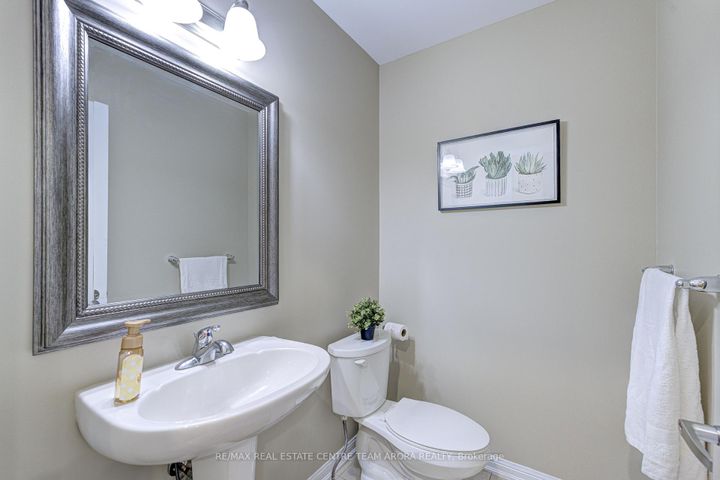 Photo 22 at 14 Crossbill Road, Northwest Brampton, Brampton