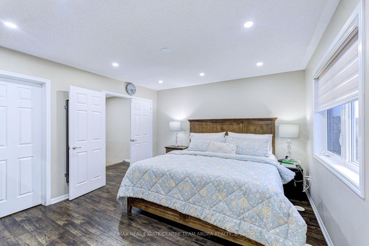 Photo 24 at 14 Crossbill Road, Northwest Brampton, Brampton