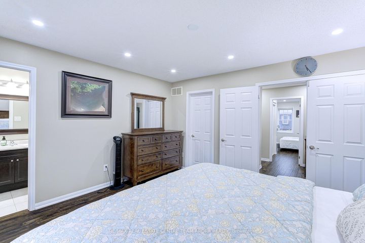 Photo 26 at 14 Crossbill Road, Northwest Brampton, Brampton