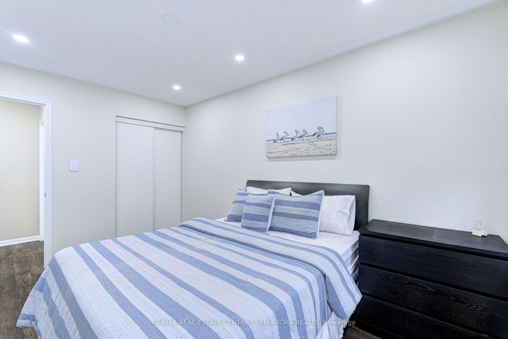 Photo 33 at 14 Crossbill Road, Northwest Brampton, Brampton