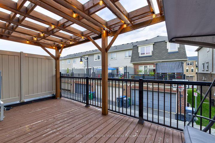 Photo 37 at 14 Crossbill Road, Northwest Brampton, Brampton