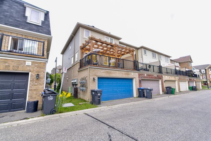 Photo 38 at 14 Crossbill Road, Northwest Brampton, Brampton
