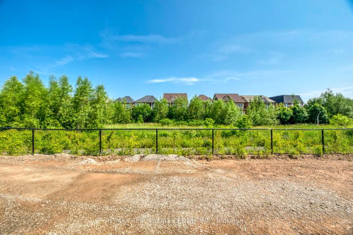 Photo 39 at 3049 Trailside Drive, GO Glenorchy, Oakville