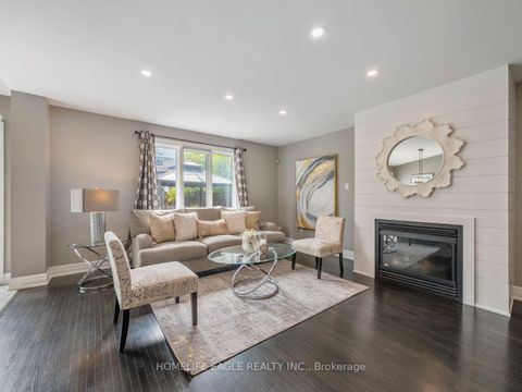 Photo 3 at 9 Marbella Road, Sonoma Heights, Vaughan