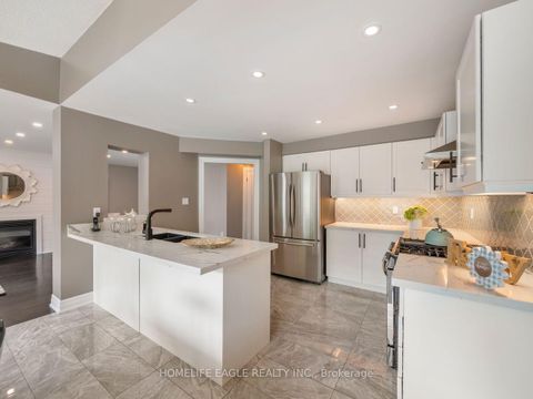 Photo 6 at 9 Marbella Road, Sonoma Heights, Vaughan