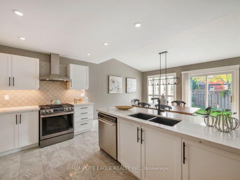 Photo 7 at 9 Marbella Road, Sonoma Heights, Vaughan