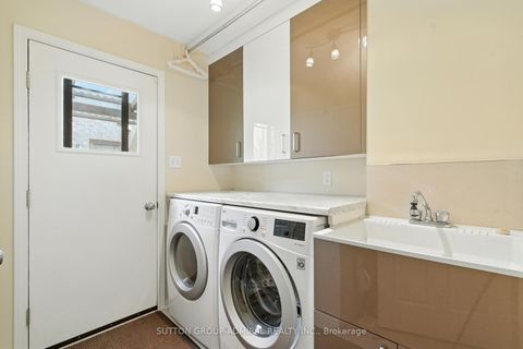 Photo 14 at 4 Mair Court, North Richvale, Richmond Hill