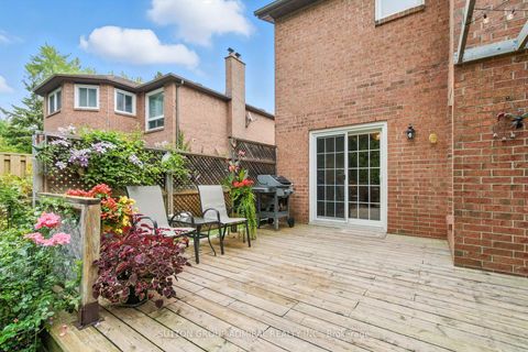 Photo 36 at 4 Mair Court, North Richvale, Richmond Hill