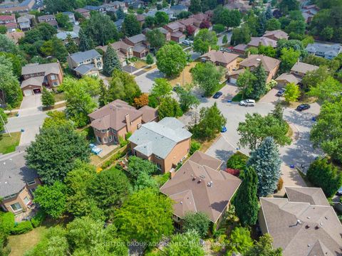 Photo 38 at 4 Mair Court, North Richvale, Richmond Hill