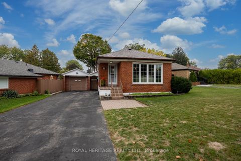 Photo 1 at 49 Tansley Avenue, Bendale, Toronto