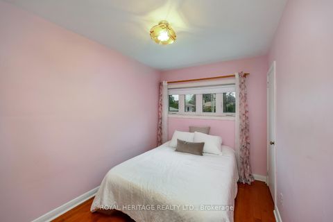 Photo 11 at 49 Tansley Avenue, Bendale, Toronto