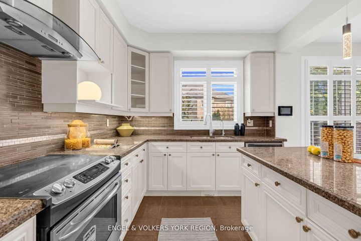 Photo 14 at 3236 Tacc Drive, Churchill Meadows, Mississauga