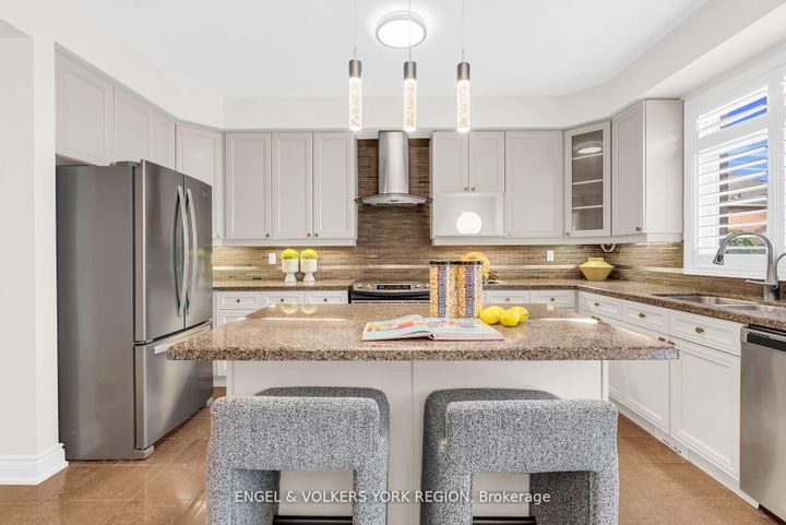 Photo 17 at 3236 Tacc Drive, Churchill Meadows, Mississauga