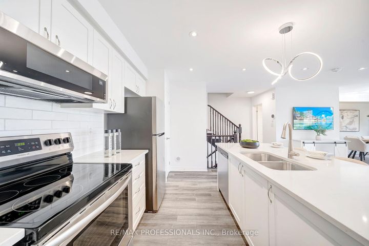 Photo 6 at 1272 Hop Place, CB Cobban, Milton