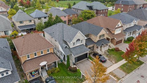 Photo 3 at 85 Laurier Avenue, Oak Ridges, Richmond Hill
