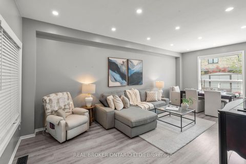 Photo 7 at 85 Laurier Avenue, Oak Ridges, Richmond Hill