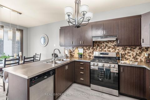 Photo 13 at 85 Laurier Avenue, Oak Ridges, Richmond Hill
