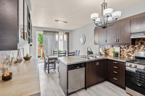 Photo 14 at 85 Laurier Avenue, Oak Ridges, Richmond Hill