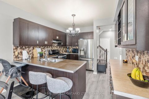 Photo 17 at 85 Laurier Avenue, Oak Ridges, Richmond Hill