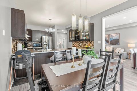 Photo 19 at 85 Laurier Avenue, Oak Ridges, Richmond Hill