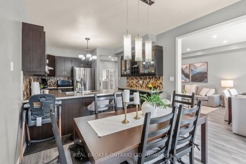 Photo 20 at 85 Laurier Avenue, Oak Ridges, Richmond Hill