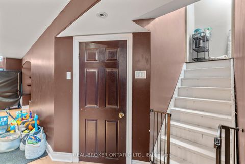 Photo 38 at 85 Laurier Avenue, Oak Ridges, Richmond Hill