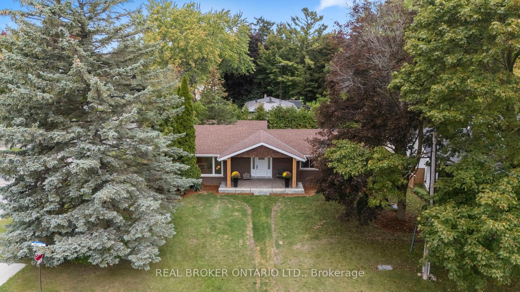 241 Maple Street, Uxbridge 