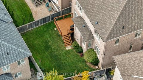 Photo 3 at 134 Orleans Circle, Vellore Village, Vaughan