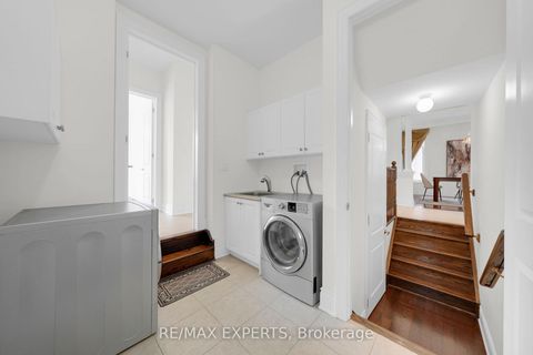 Photo 27 at 134 Orleans Circle, Vellore Village, Vaughan