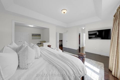 Photo 34 at 134 Orleans Circle, Vellore Village, Vaughan