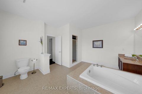 Photo 38 at 134 Orleans Circle, Vellore Village, Vaughan