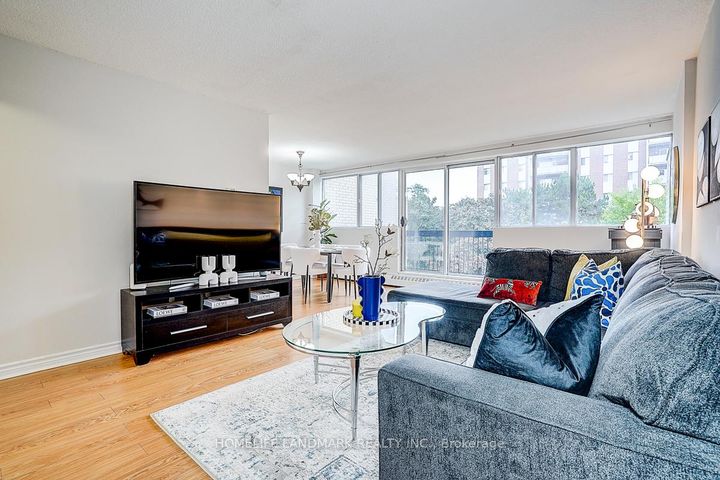 Photo 6 at 65 - 1624 Bloor Street, Applewood, Mississauga