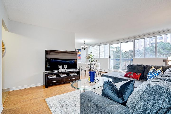Photo 7 at 65 - 1624 Bloor Street, Applewood, Mississauga