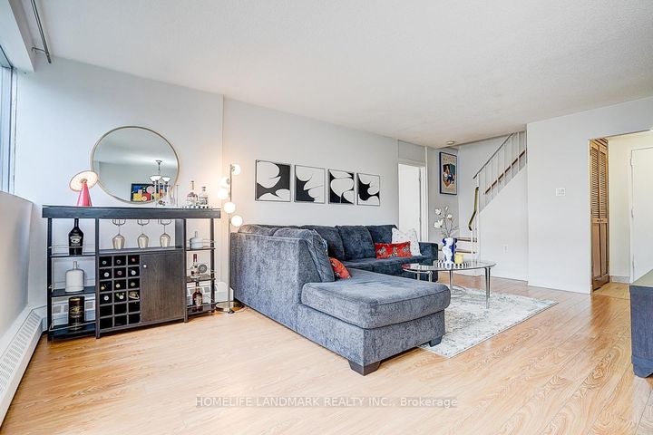 Photo 9 at 65 - 1624 Bloor Street, Applewood, Mississauga