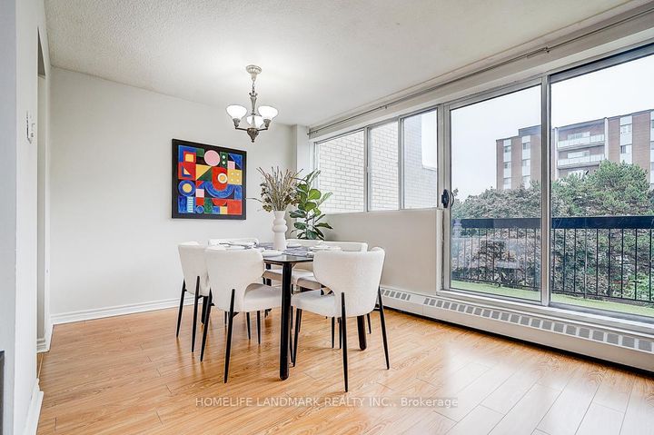 Photo 11 at 65 - 1624 Bloor Street, Applewood, Mississauga