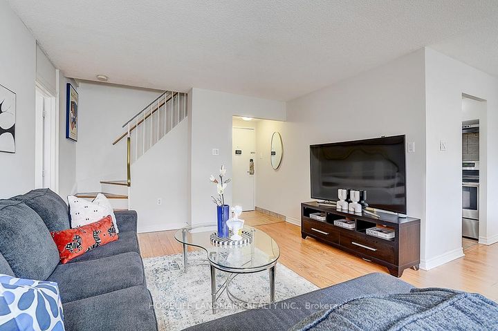 Photo 14 at 65 - 1624 Bloor Street, Applewood, Mississauga