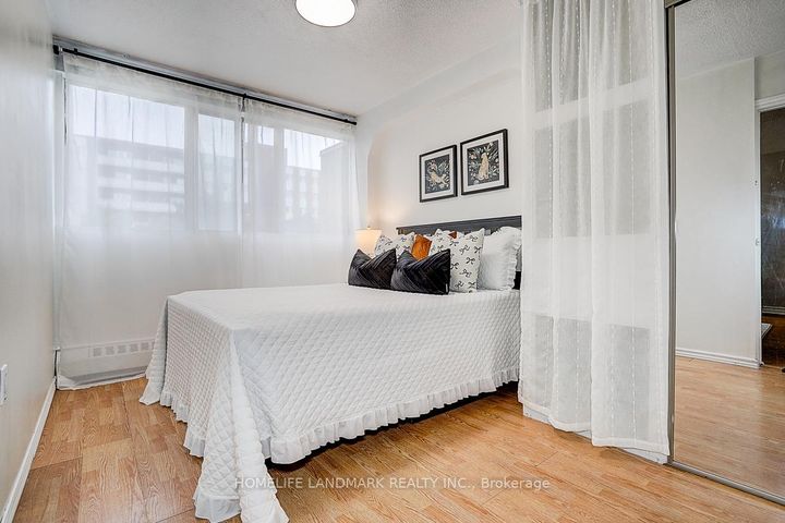 Photo 21 at 65 - 1624 Bloor Street, Applewood, Mississauga